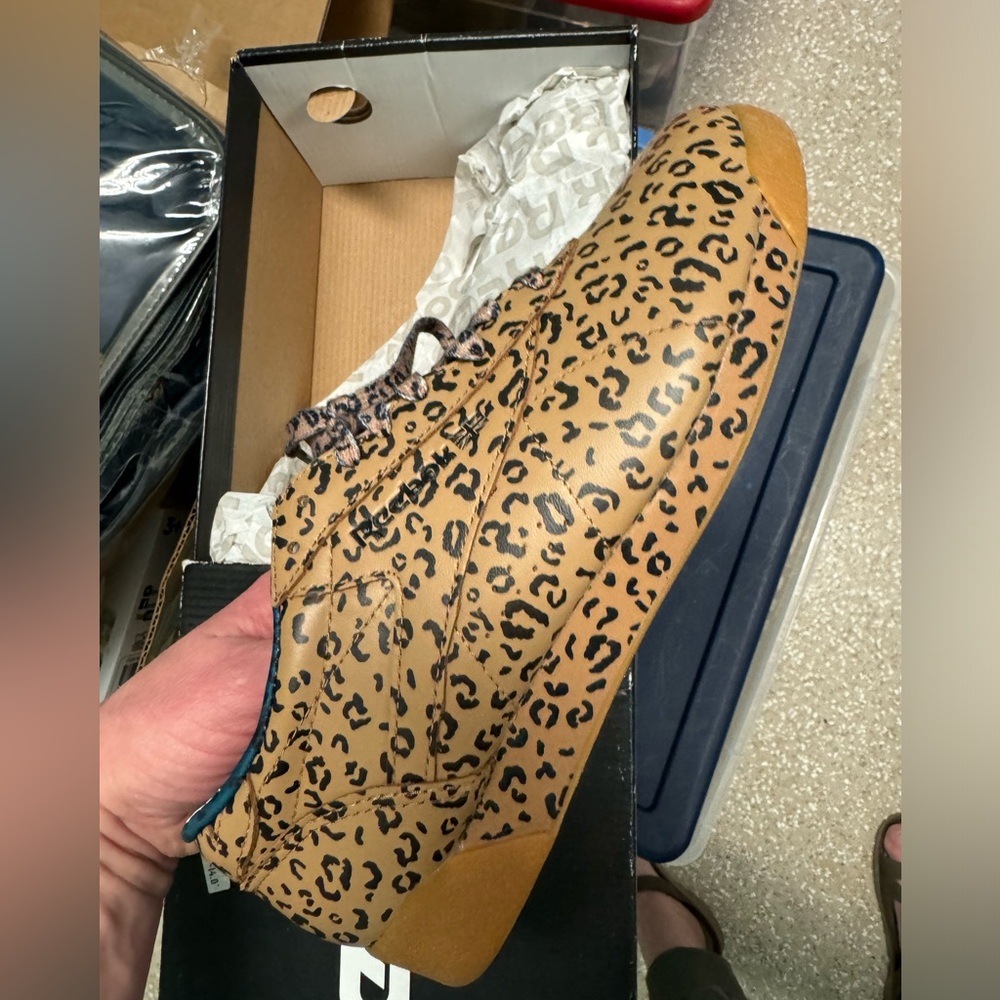 Reebok leopard sneakers size 7.5 Melody Ehsani collab